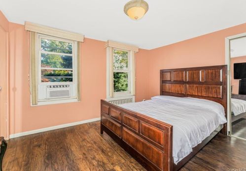 39 Cleveland St, White Plains NY  10606-1622 exterior