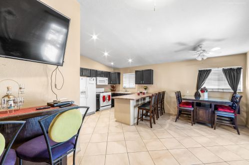 80694 Columbia Ave, Indio CA  92201-4948 exterior