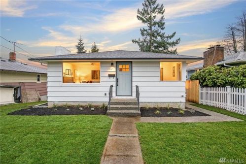 8847 16th Ave, Seattle, WA 98106-2353