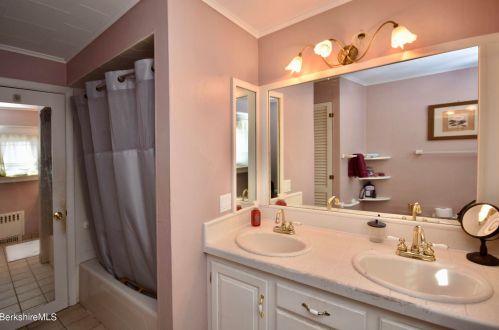 11 Pearl St, Adams MA  01220-2122 exterior