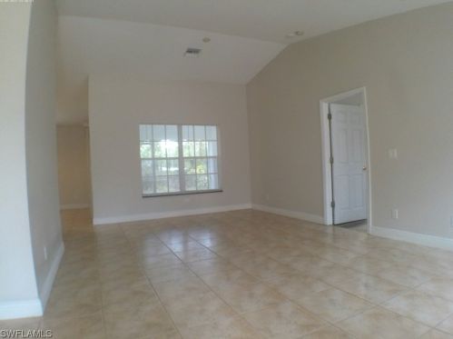 3205 35th St, Lehigh Acres, FL 33976-4303