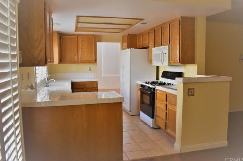 10139 Agate Ave, Mountain Home Village CA  92359-1376 exterior