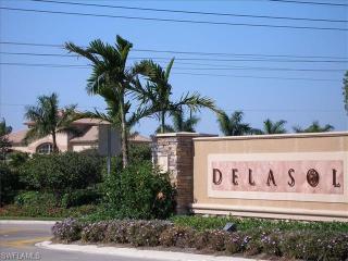 15880 Delaplata Ln, Naples FL  34110-2804 exterior