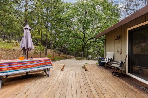 16979 Oscar Dr, Grass Valley CA  95949-7378 exterior