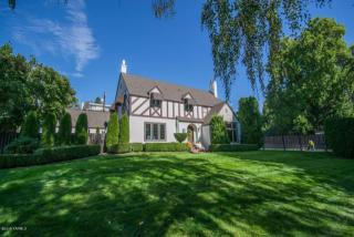 2111 Chestnut Ave, Yakima, WA 98902-3743