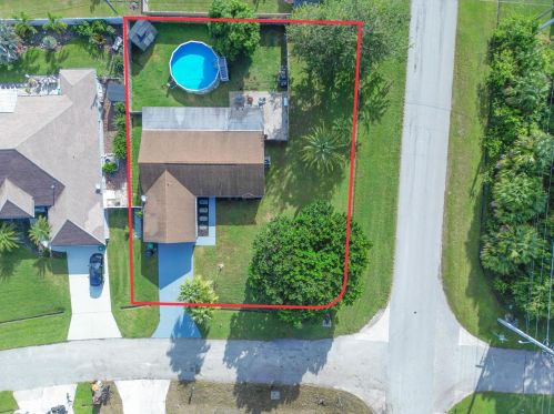 3197 Esperanto St, Fort Pierce FL  34953-4502 exterior