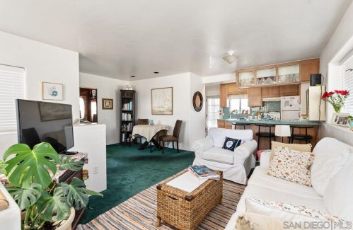 4273 Dawes St, San Diego CA 92109-1230 exterior