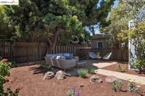 2718 Russell St, Berkeley CA 94705-2333 exterior