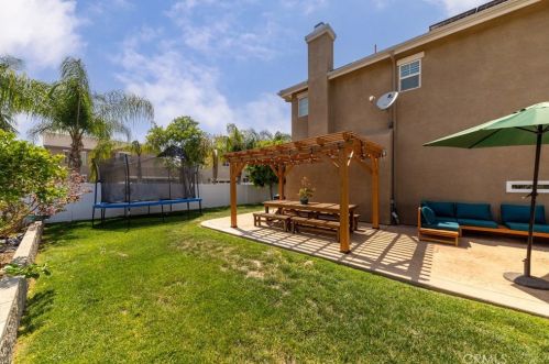 25989 Msn Rd, Loma Linda CA  92354-6506 exterior