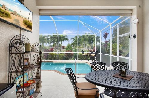 8599 Ibis Cove Cir, Naples FL  34119-7746 exterior