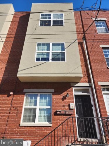 1837 18th St, Philadelphia, PA 19121-3309