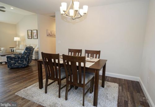 2 Highland Dr, Seaford DE  19973-4827 exterior