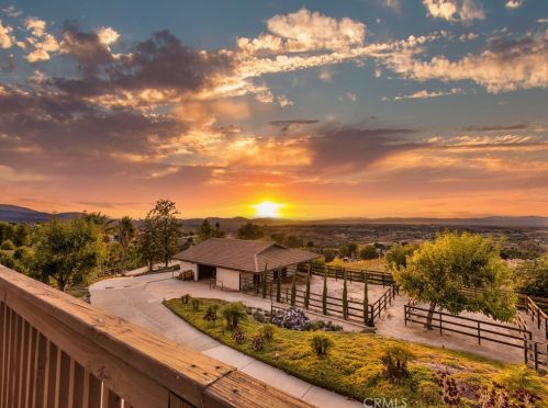 41777 Parado Del Sol Dr, Temecula CA  92592-8998 exterior