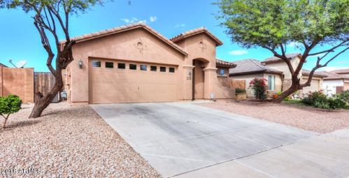 19304 Falcon Ln, Maricopa, AZ 85138-3282