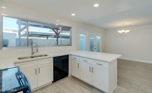 4447 Solano Dr, Glendale AZ  85303-4618 exterior