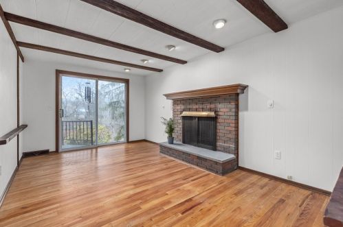 226 Iola St, Glenshaw PA  15116-2029 exterior