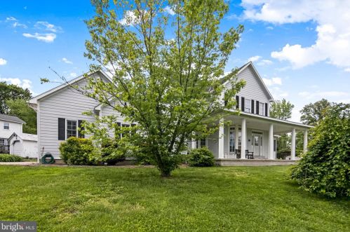 240 O St, Purcellville VA  20132-3002 exterior