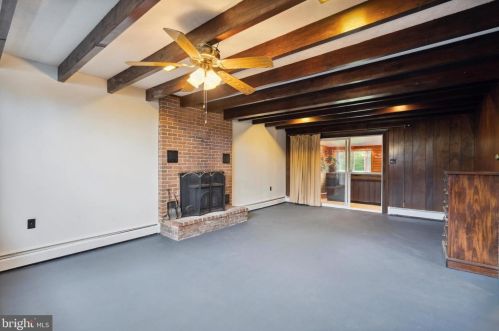 1822 Old Sumneytown Pike, Harleysville PA  19438-1129 exterior