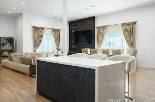 3411 Chevy Chase Dr, Glendale CA  91206-1418 exterior