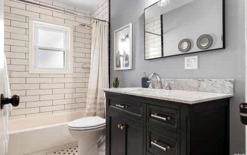 3874 Peter St, Seaford NY  11783-1216 exterior