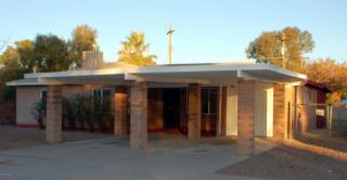 855 Charles Ave, Tucson, AZ 85711-4447