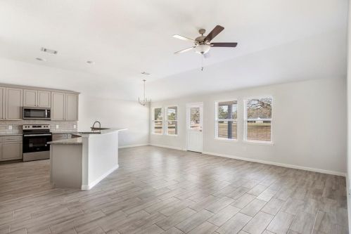 161 Coral Gables, Chita TX  75862-6998 exterior