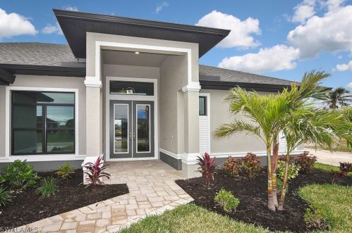 2720 20th Ave, Cape Coral, FL 33914-4099