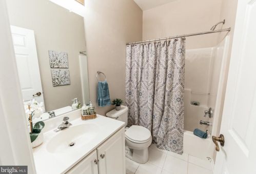 610 Gray Fox Ln, Glen Mills PA  19342-2245 exterior