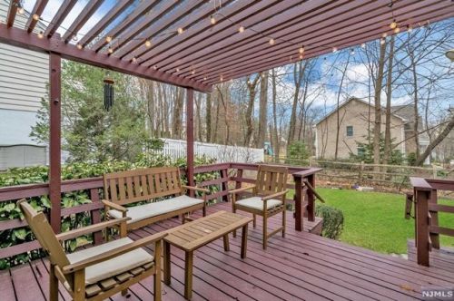 405 Alpine Ter, Ridgewood NJ  07450-1403 exterior