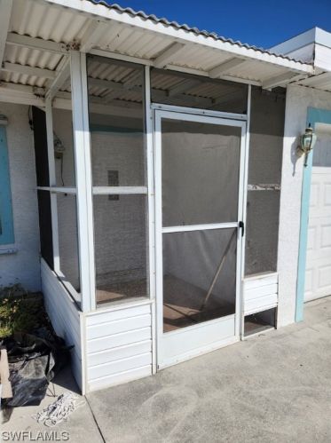 331 Washington Ct, Fort Myers Beach FL  33931-3735 exterior
