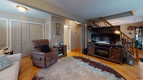 710 Stewart Ave, Bethpage NY  11714-2715 exterior