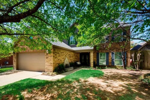 1516 Yaggi Dr, Lewisville, TX 75028-3645