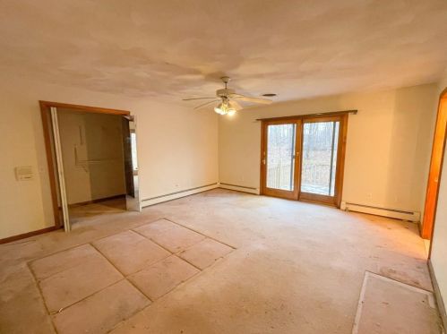 8 Falcon Crest Dr, Providence RI  02919-3100 exterior