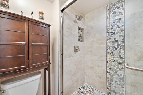 2 Emperor, Irvine CA 92604-1918 exterior