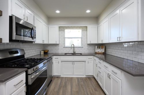 918 Hillcrest St, Denton TX  76201-2407 exterior