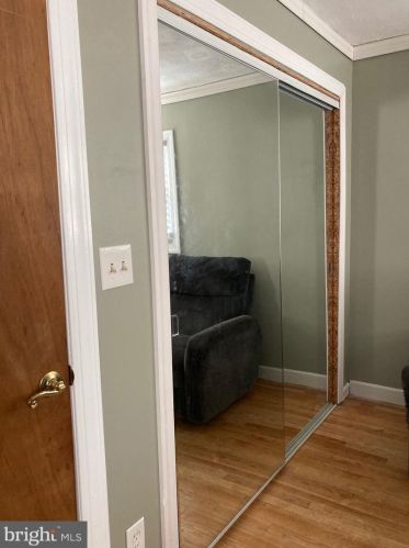 3 Dewar Dr, Trenton NJ 08620-2435 exterior