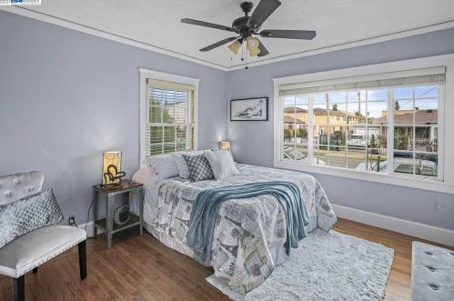 2001 57 Ave, Oakland CA 94605-1015 exterior