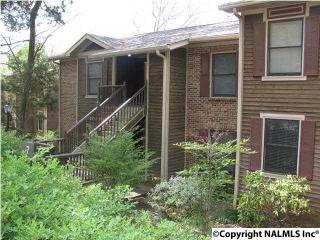 2117 Greenwood Pl, Huntsville AL  35802-4463 exterior