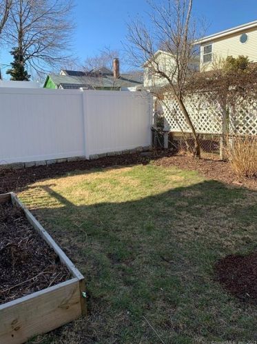 9 Grant St, Milford CT 06460-5311 exterior