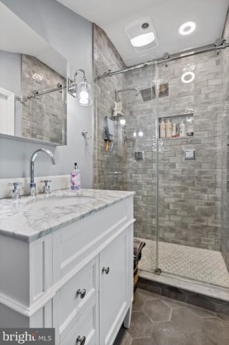 116 Howard St, Riverton NJ  08077-1328 exterior