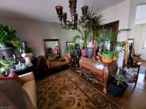 82 Montgomery St, Bloomfield NJ  07003-6064 exterior