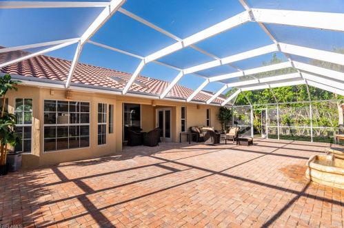 113 Saint James Way, Naples FL  34104-6712 exterior