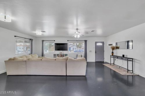 1901 22nd St, Phoenix AZ  85006-2446 exterior