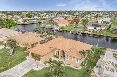 3903 2nd Ave, Cape Coral, FL 33904-4862