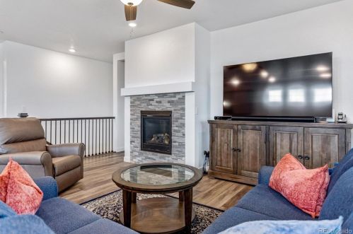 8431 Riviera Ct, Denver CO 80015-3561 exterior