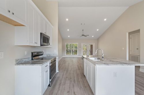 2129 Trevor Cir, Milton FL  32583-9616 exterior