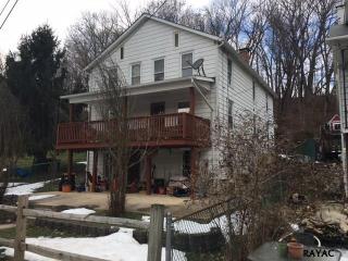 12 Blacksmith Ave, Bittersville, PA 17366-9751