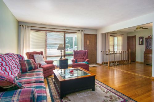 54771 Fir Rd, Mishawaka IN  46545-1713 exterior