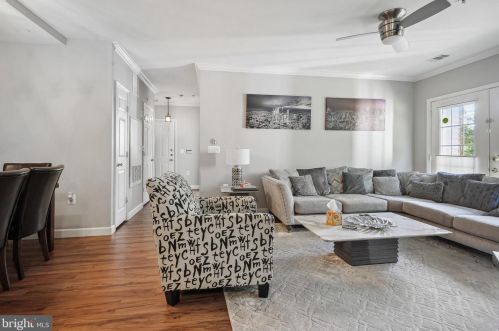 13188 Marcey Creek Rd, Herndon, VA 20171-4821