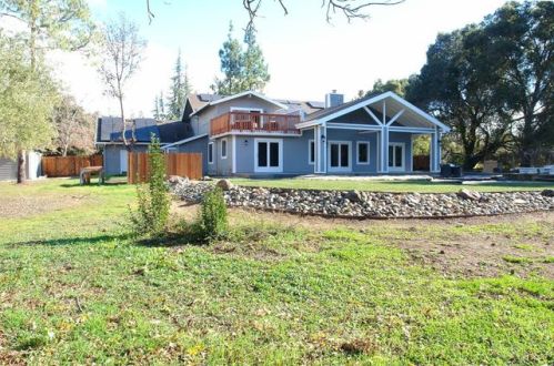 14017 Quito Rd, Saratoga, CA 95070-4723